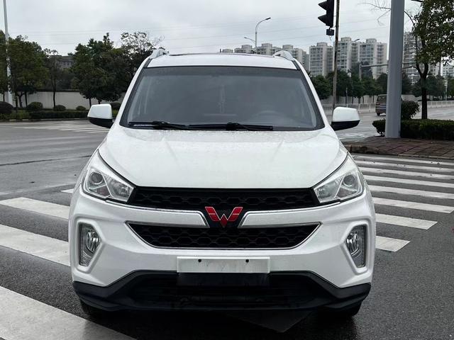 Wuling Hongguang S3