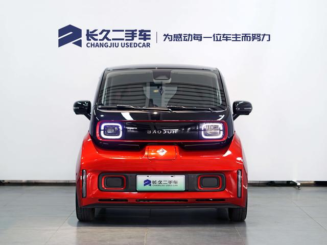 Baojun E300