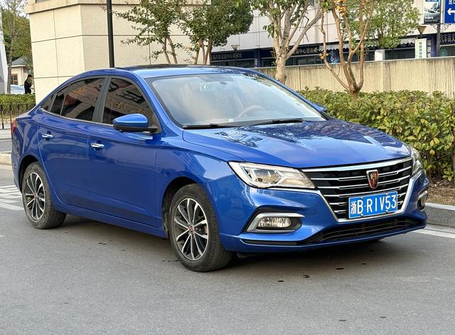 Roewe i5