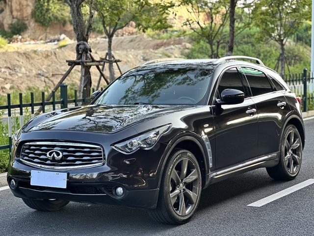 Infiniti FX