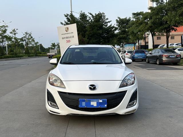 Mazda 3 star