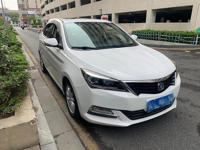 Changan Yuexiang V7