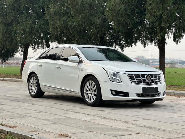 Cadillac XTS