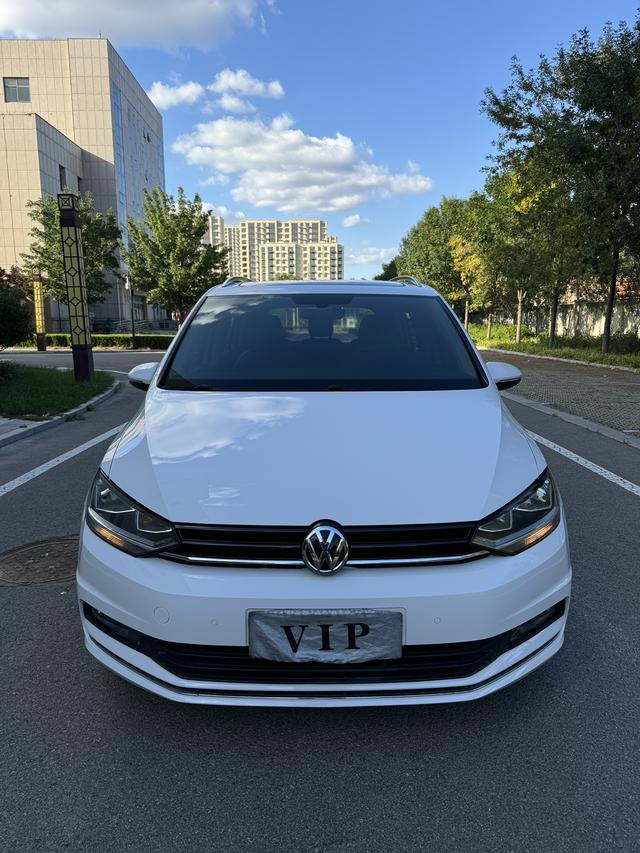 Volkswagen Touran L