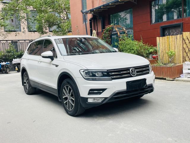 Volkswagen Tiguan L