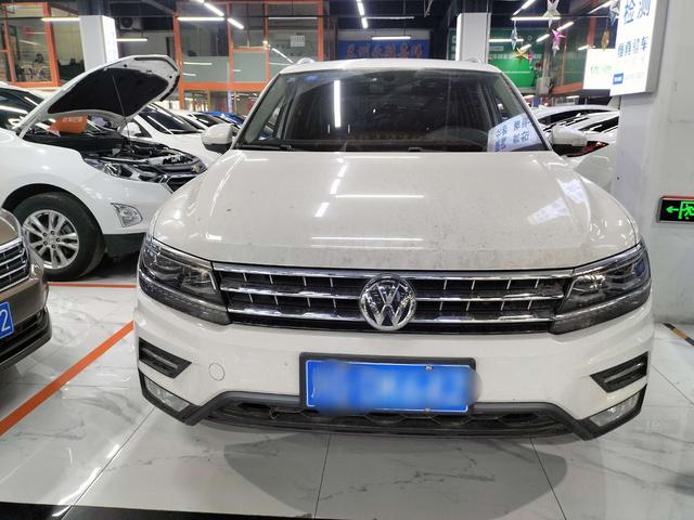 Volkswagen Tiguan L