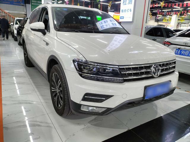 Volkswagen Tiguan L