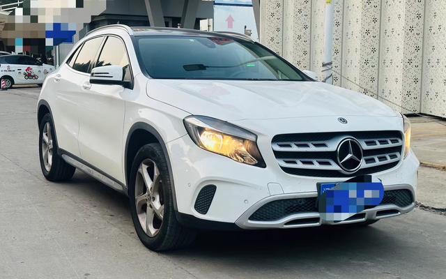 Mercedes-Benz GLA