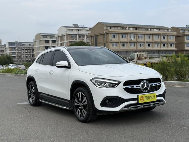 Mercedes-Benz GLA