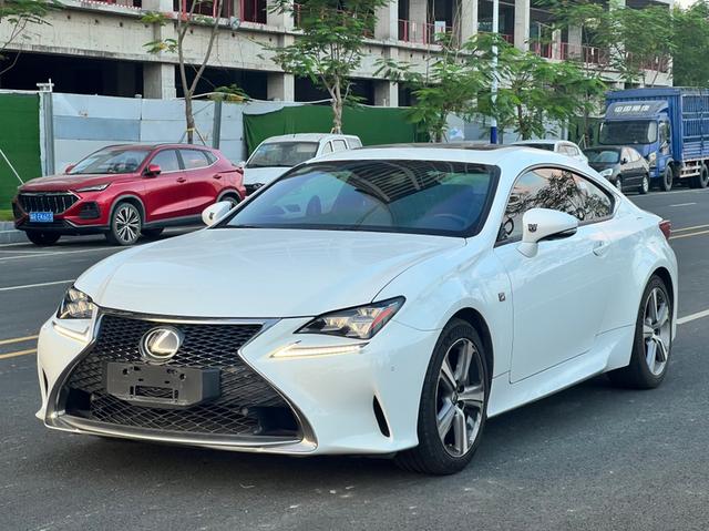 Lexus RC