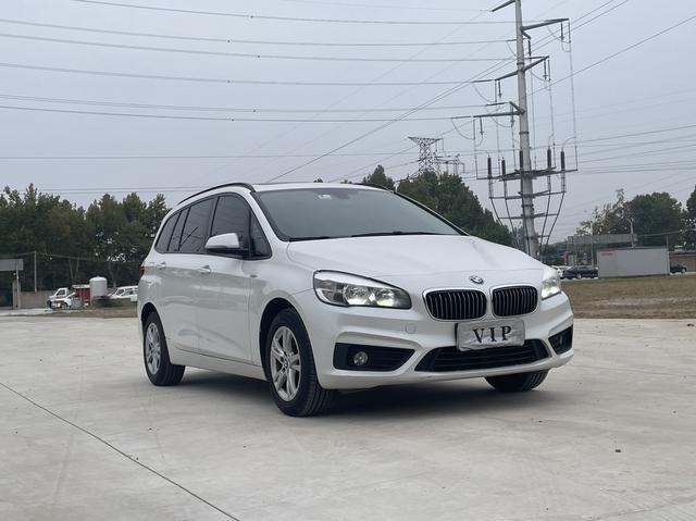 BMW 2 series multifunctional station wagon