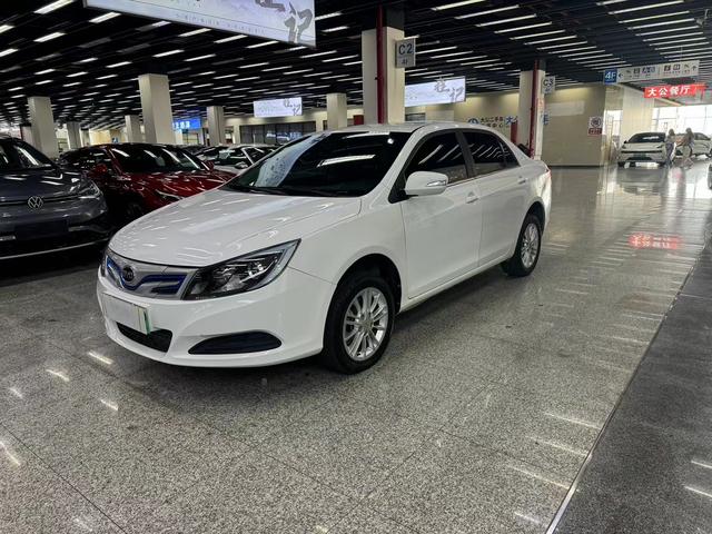 BYD e5