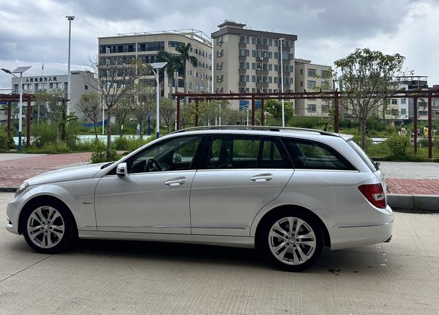 Mercedes-Benz C-Class (imported)