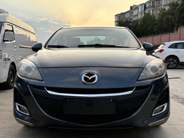 Mazda 3 star