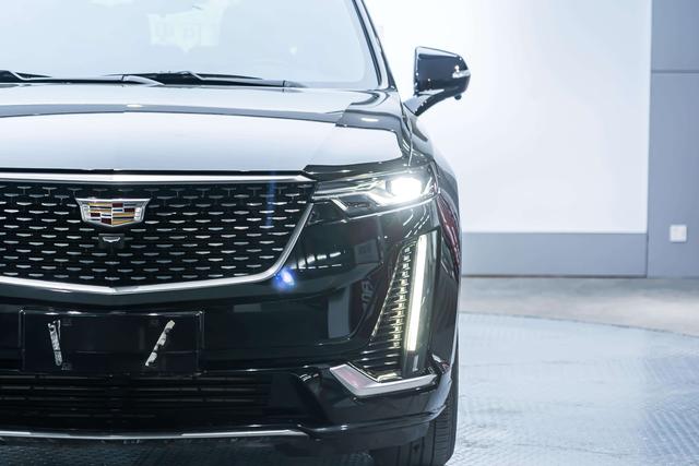 Cadillac XT6