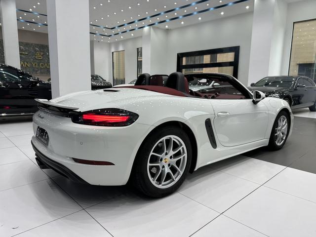 Porsche 718