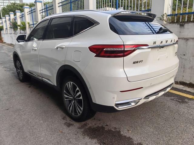 Haval F7