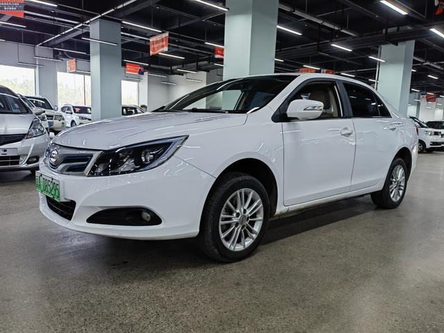 BYD e5