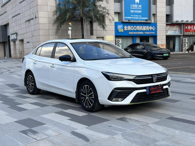 Roewe i5