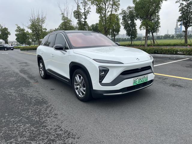 NIO ES6