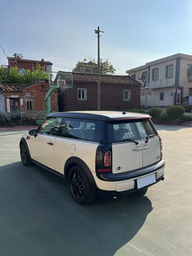 MINI CLUBMAN