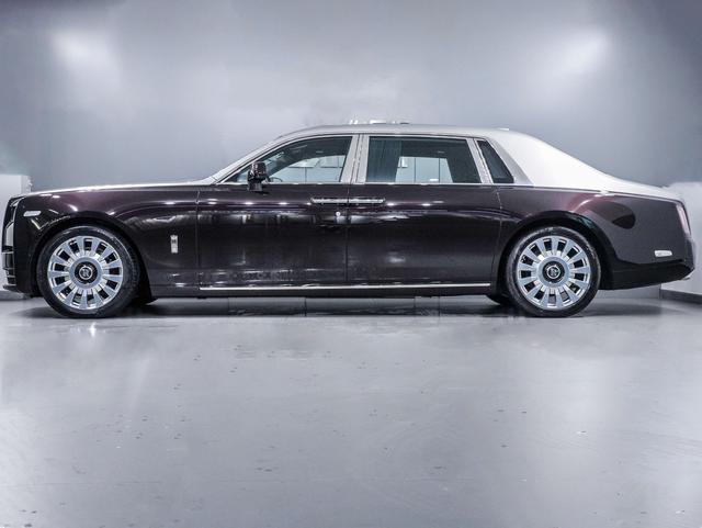 Rolls Royce Phantom