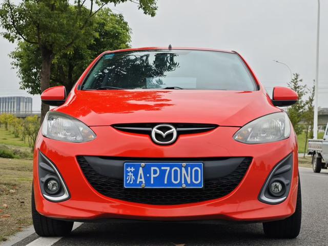 Mazda 2