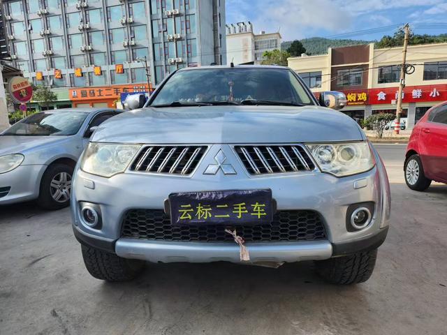 Mitsubishi Pajero Jinchang (imported)