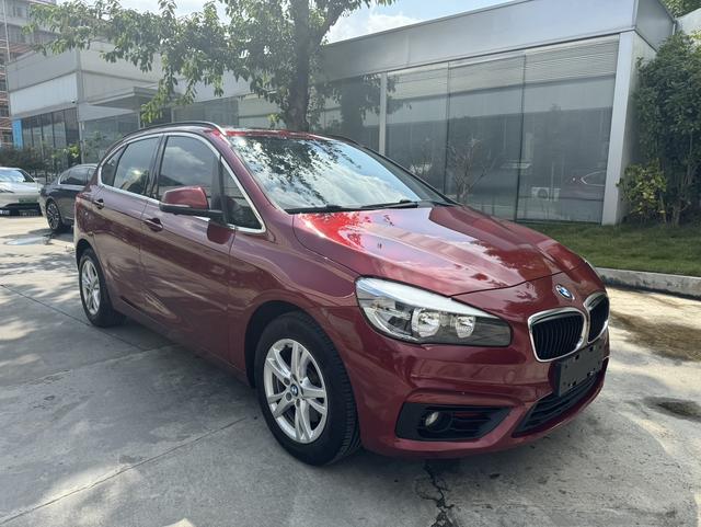 BMW 2 series station wagon (imported)