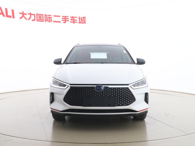 BYD e2