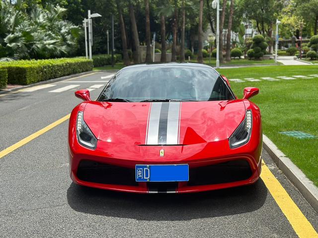 Ferrari 488