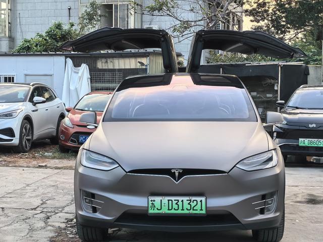 Tesla Model X