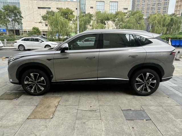 Roewe RX5