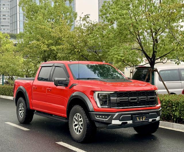 Ford F-150 Raptor