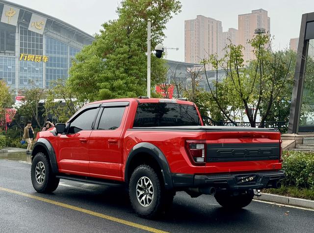 Ford F-150 Raptor