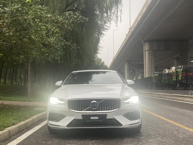 Volvo S60