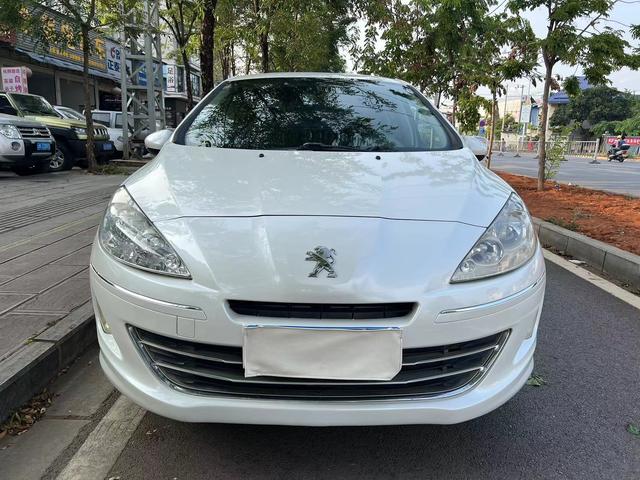 Peugeot 408