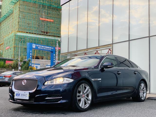 Jaguar XJ