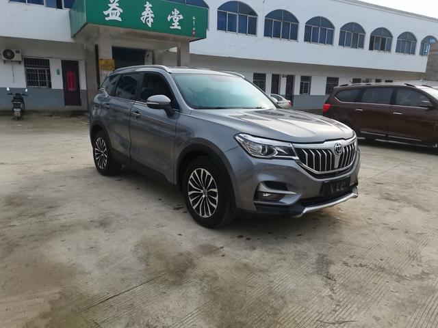 China Zhonghua V6