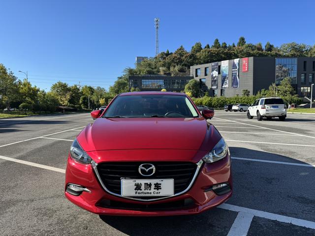 Mazda 3 Angkesela