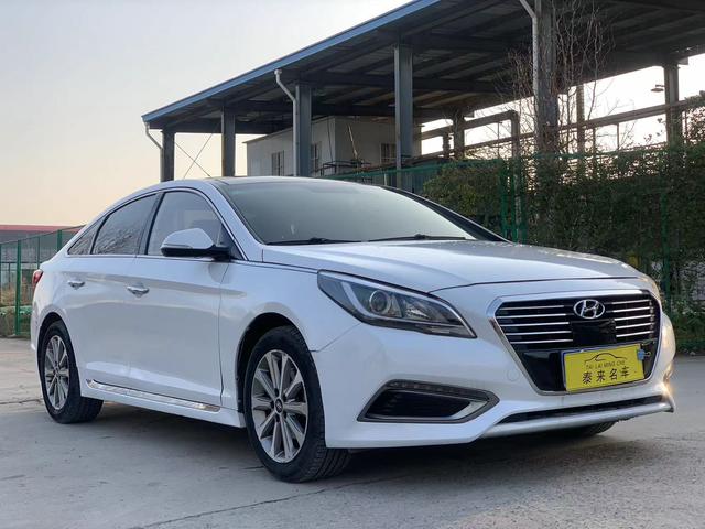 Hyundai Sonata nine