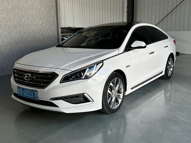 Hyundai Sonata nine