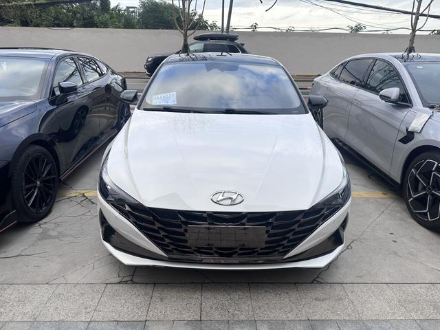 Hyundai Elantra