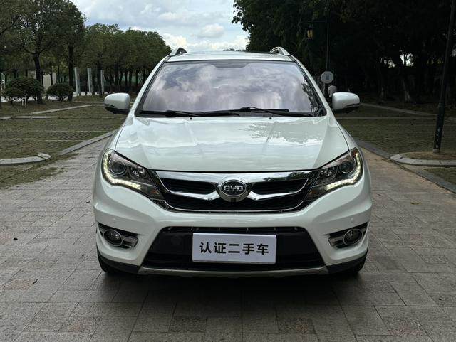 BYD S7