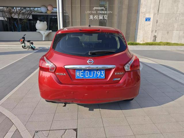 Nissan Tiida