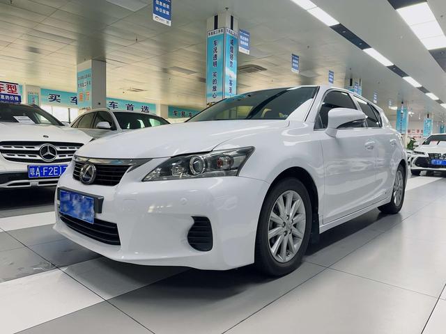 Lexus CT