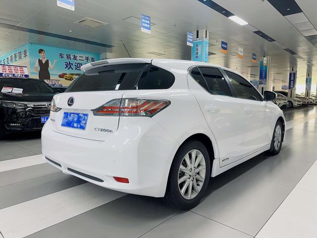 Lexus CT