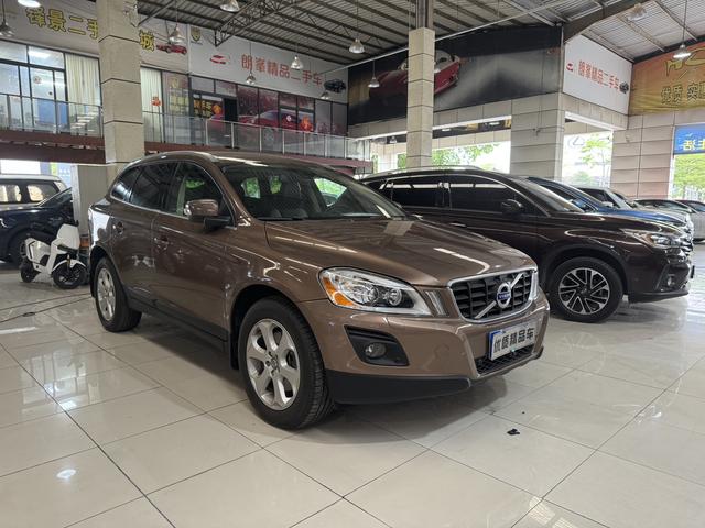 Volvo XC60 (imported)