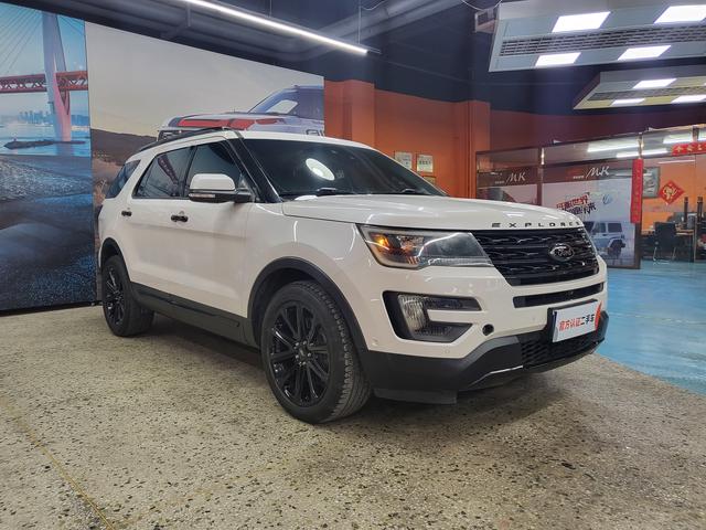 Ford Explorer (imported)