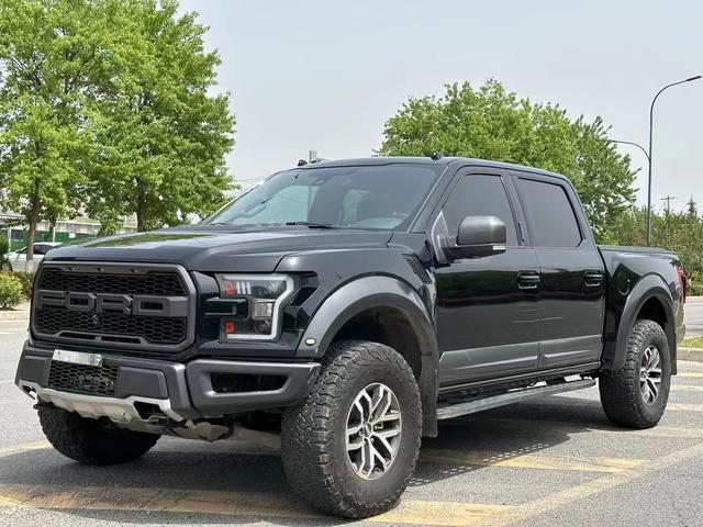 Ford F-150 Raptor